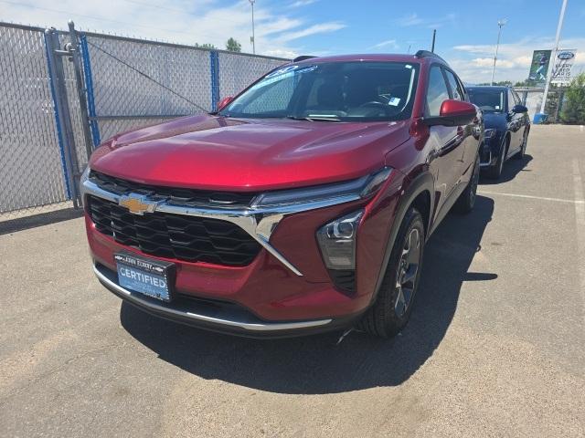 2024 Chevrolet Trax Vehicle Photo in ENGLEWOOD, CO 80113-6708