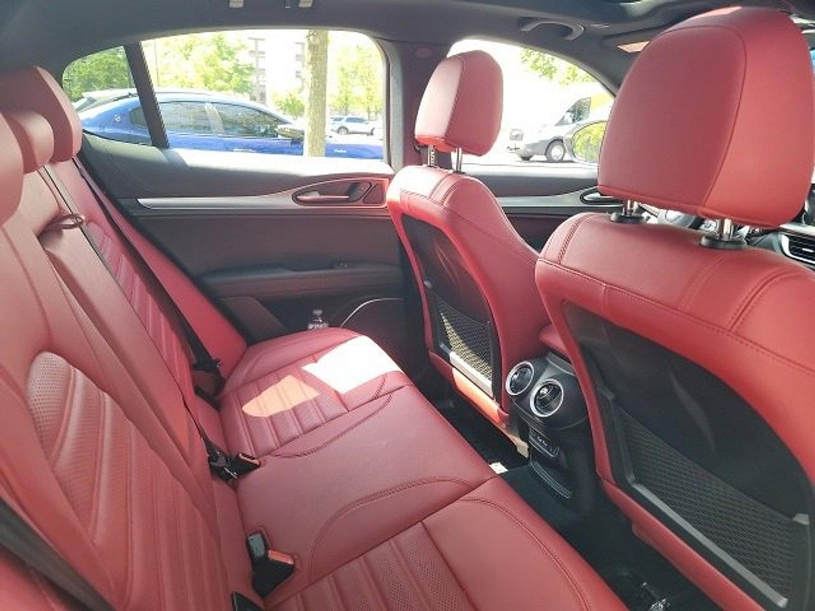 2022 Alfa Romeo Stelvio Vehicle Photo in Willow Grove, PA 19090