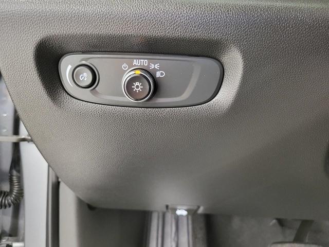 2023 Chevrolet Traverse Vehicle Photo in NEENAH, WI 54956-2243