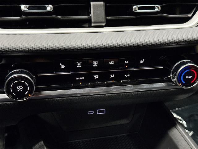 2026 Chevrolet Equinox Vehicle Photo in EVERETT, WA 98203-5662