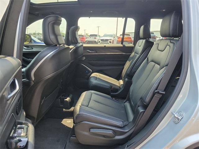 2021 Jeep Grand Cherokee L Vehicle Photo in New Bloomfield, PA 17068