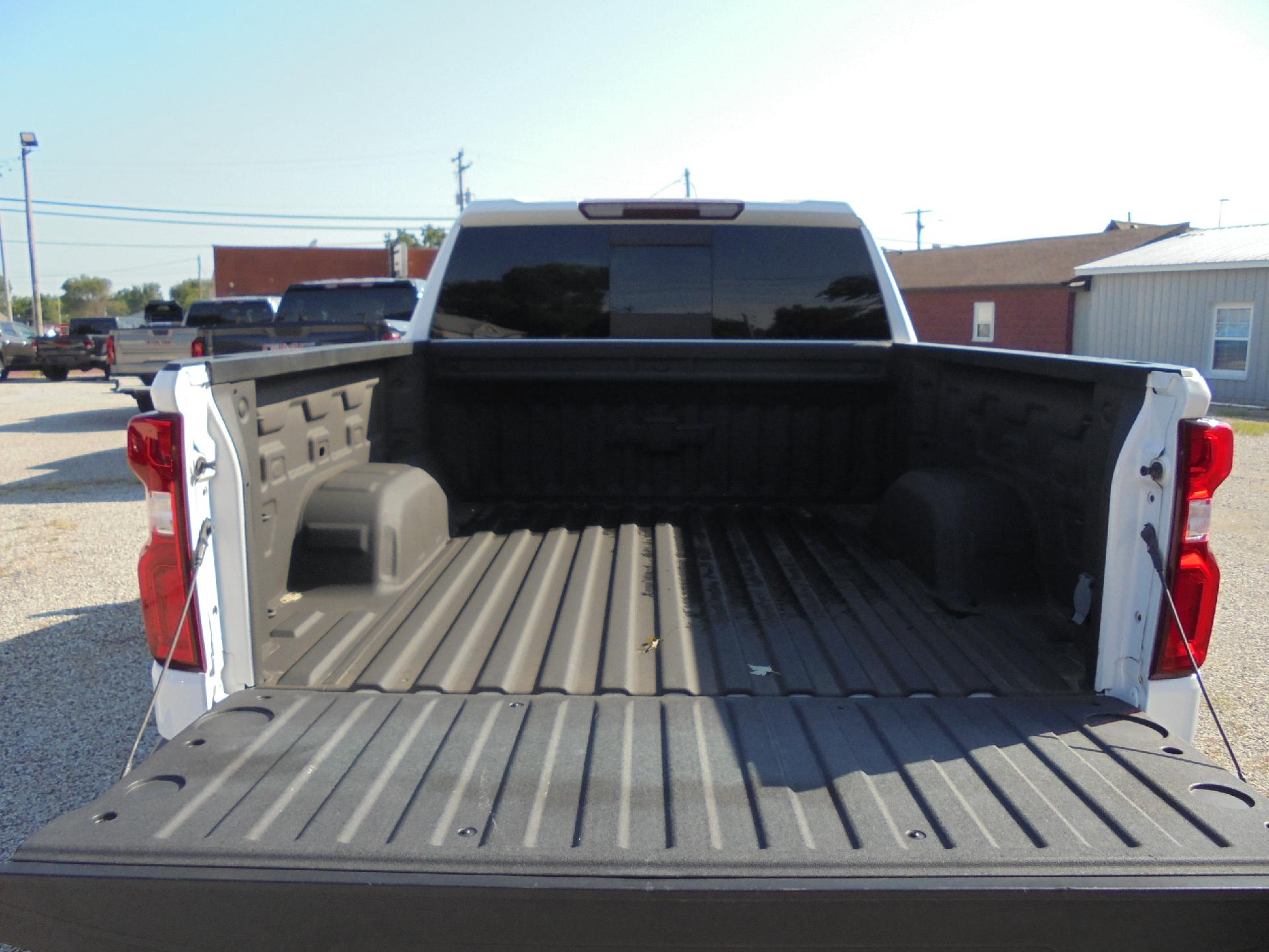 2021 Chevrolet Silverado 1500 RST photo 8