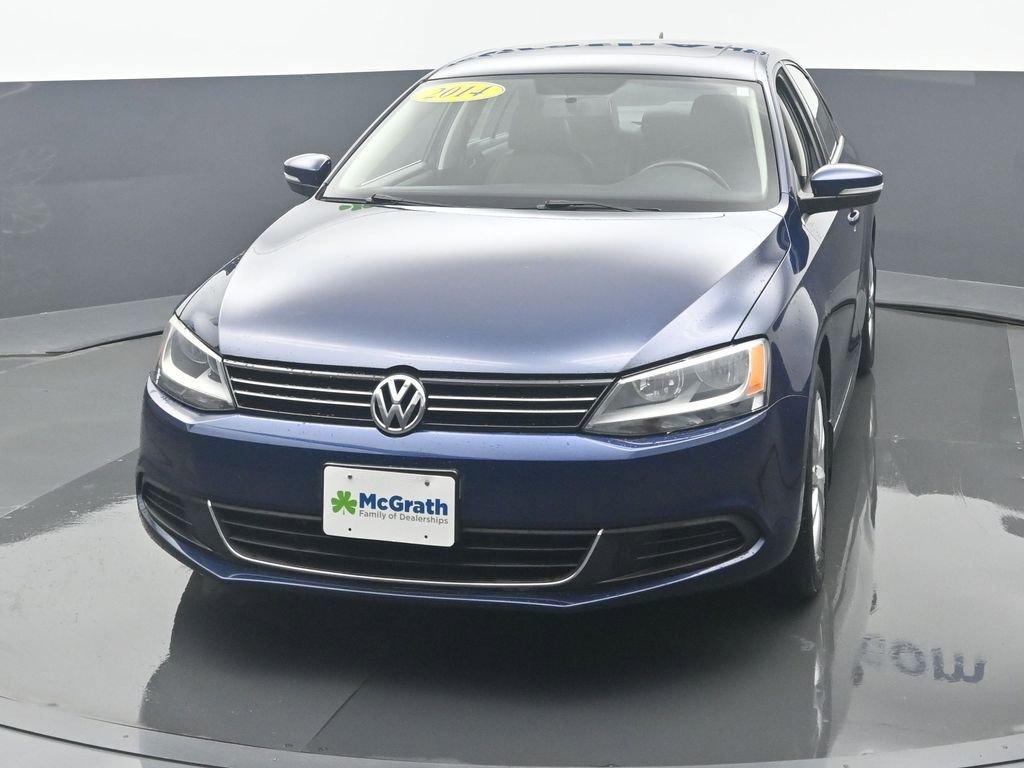 2014 Volkswagen Jetta Sedan Vehicle Photo in Marion, IA 52302