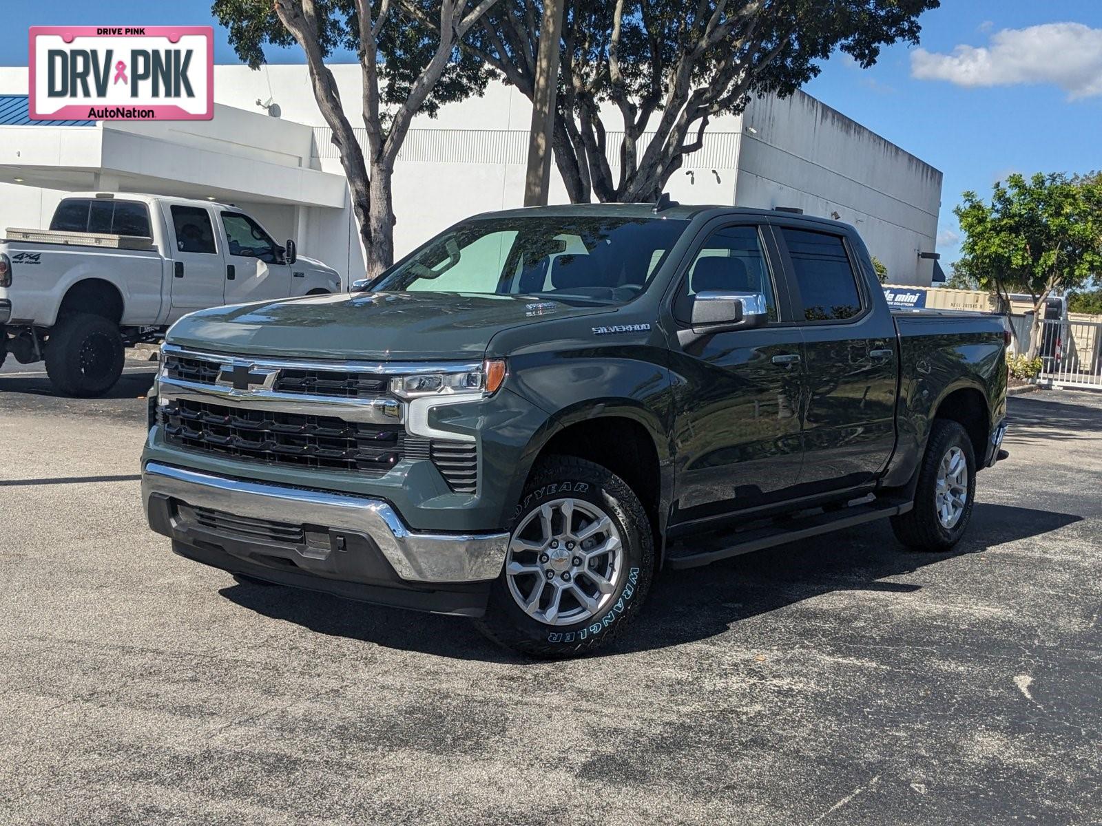 2025 Chevrolet Silverado 1500 Vehicle Photo in GREENACRES, FL 33463-3207