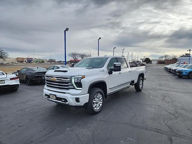 2025 Chevrolet Silverado 3500 HD Vehicle Photo in HAYS, KS 67601-1994