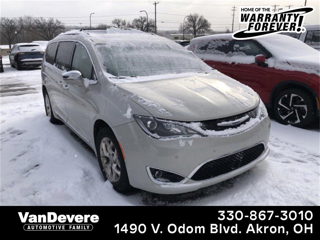 2020 Chrysler Pacifica Vehicle Photo in AKRON, OH 44320-4088