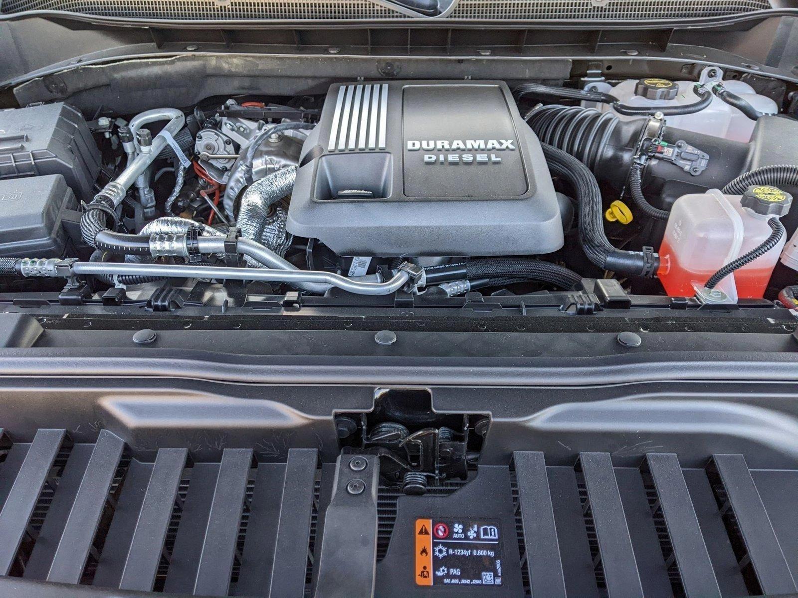 2025 Chevrolet Silverado 1500 Vehicle Photo in TIMONIUM, MD 21093-2300