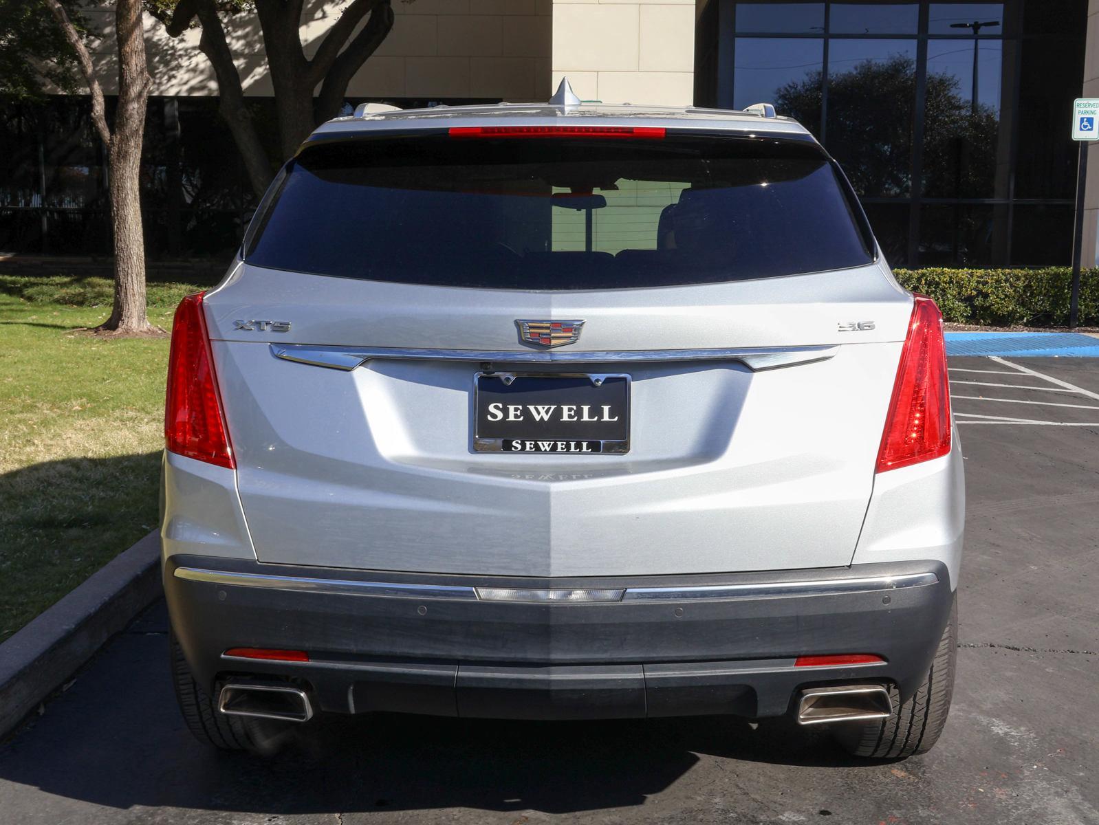 2017 Cadillac XT5 Vehicle Photo in DALLAS, TX 75209-3095