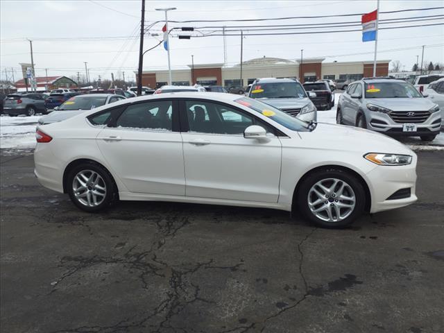 Used 2016 Ford Fusion SE with VIN 3FA6P0H79GR120886 for sale in Lockport, NY