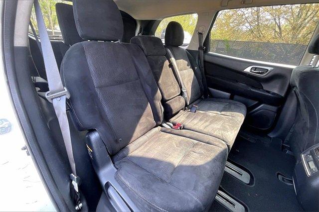 2015 Nissan Pathfinder Vehicle Photo in INDEPENDENCE, MO 64055-1314