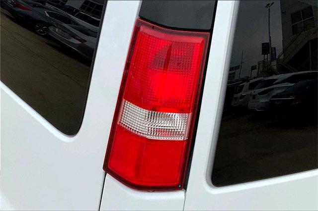 2021 Chevrolet Express Passenger 3500 Vehicle Photo in TOPEKA, KS 66609-0000