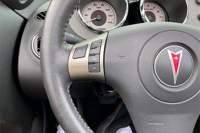 2007 Pontiac Solstice Vehicle Photo in INDEPENDENCE, MO 64055-1314