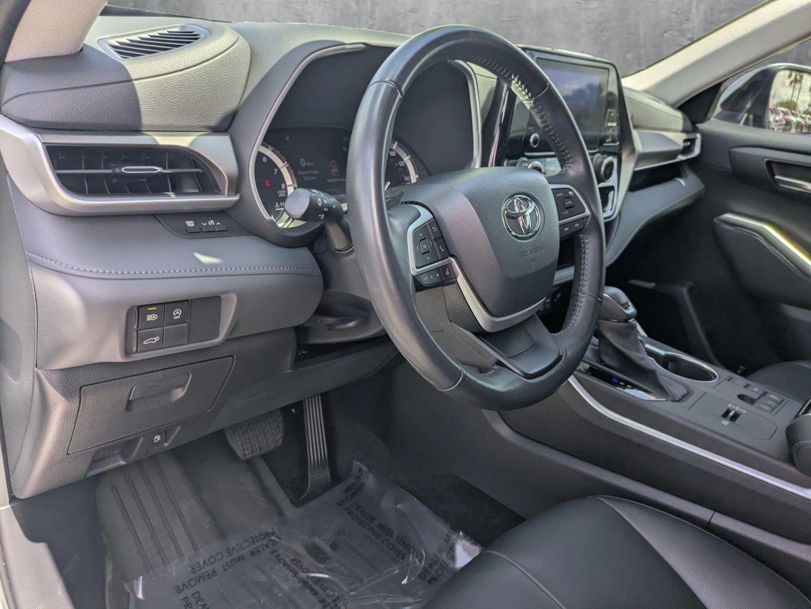 2023 Toyota Highlander Vehicle Photo in Winter Park, FL 32792