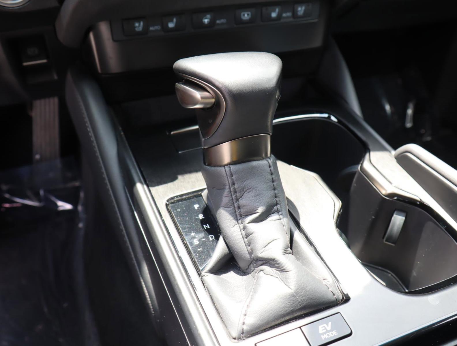 2024 Lexus ES Vehicle Photo in LOS ANGELES, CA 90007-3794