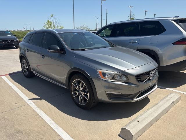 2016 Volvo V60 Cross Country Vehicle Photo in Grapevine, TX 76051