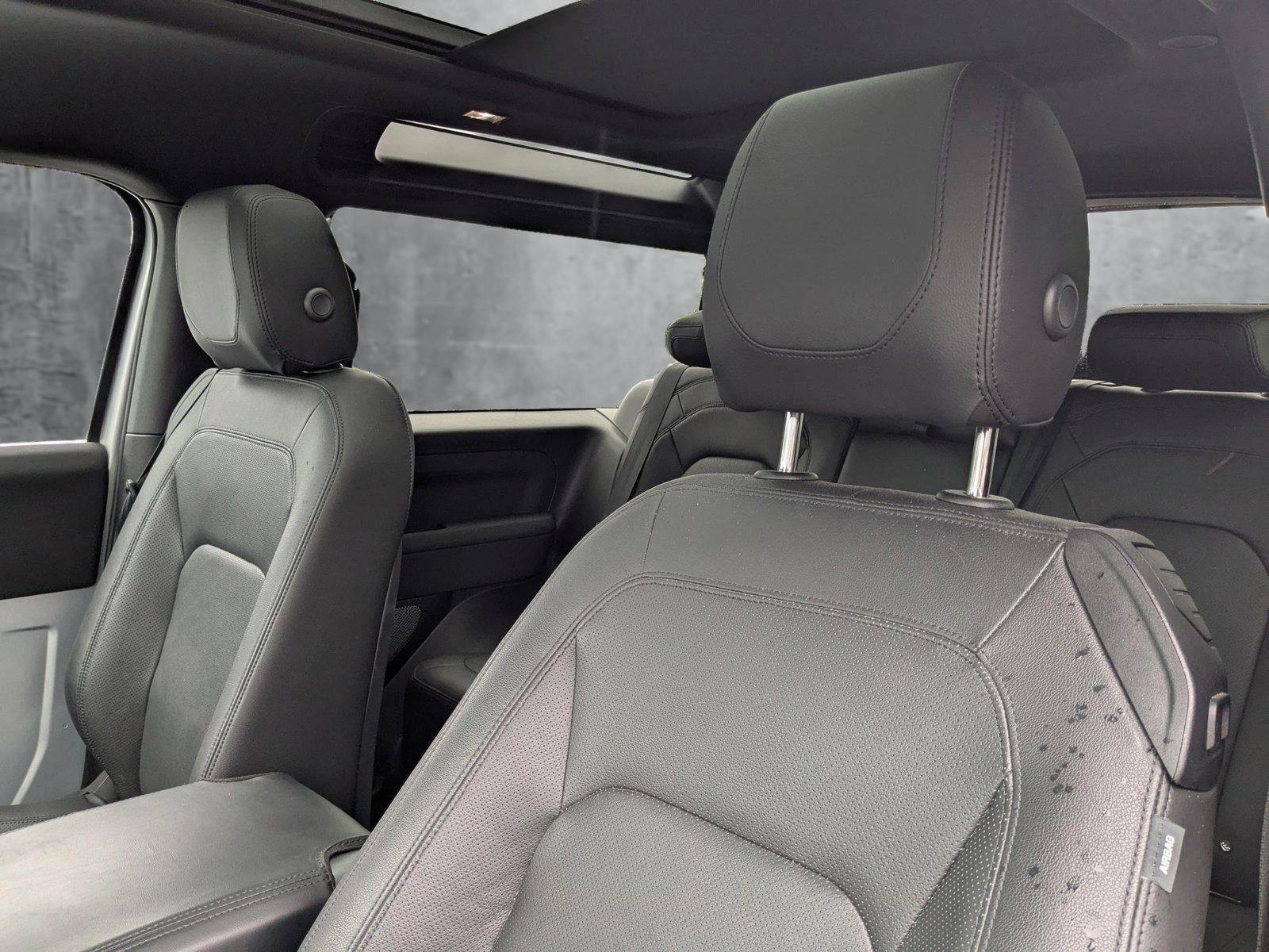 2023 Land Rover Defender Vehicle Photo in Pompano Beach, FL 33064