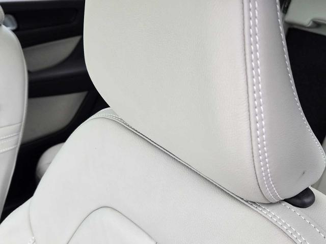 2022 Volvo XC40 Vehicle Photo in DENTON, TX 76210-9321