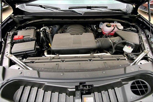 2025 Chevrolet Suburban Vehicle Photo in KANSAS CITY, MO 64114-4502