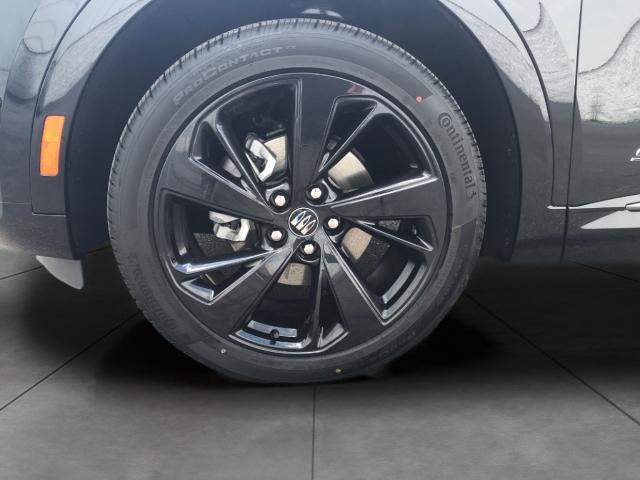 2024 Buick Envision Vehicle Photo in GREEN BAY, WI 54303-3330