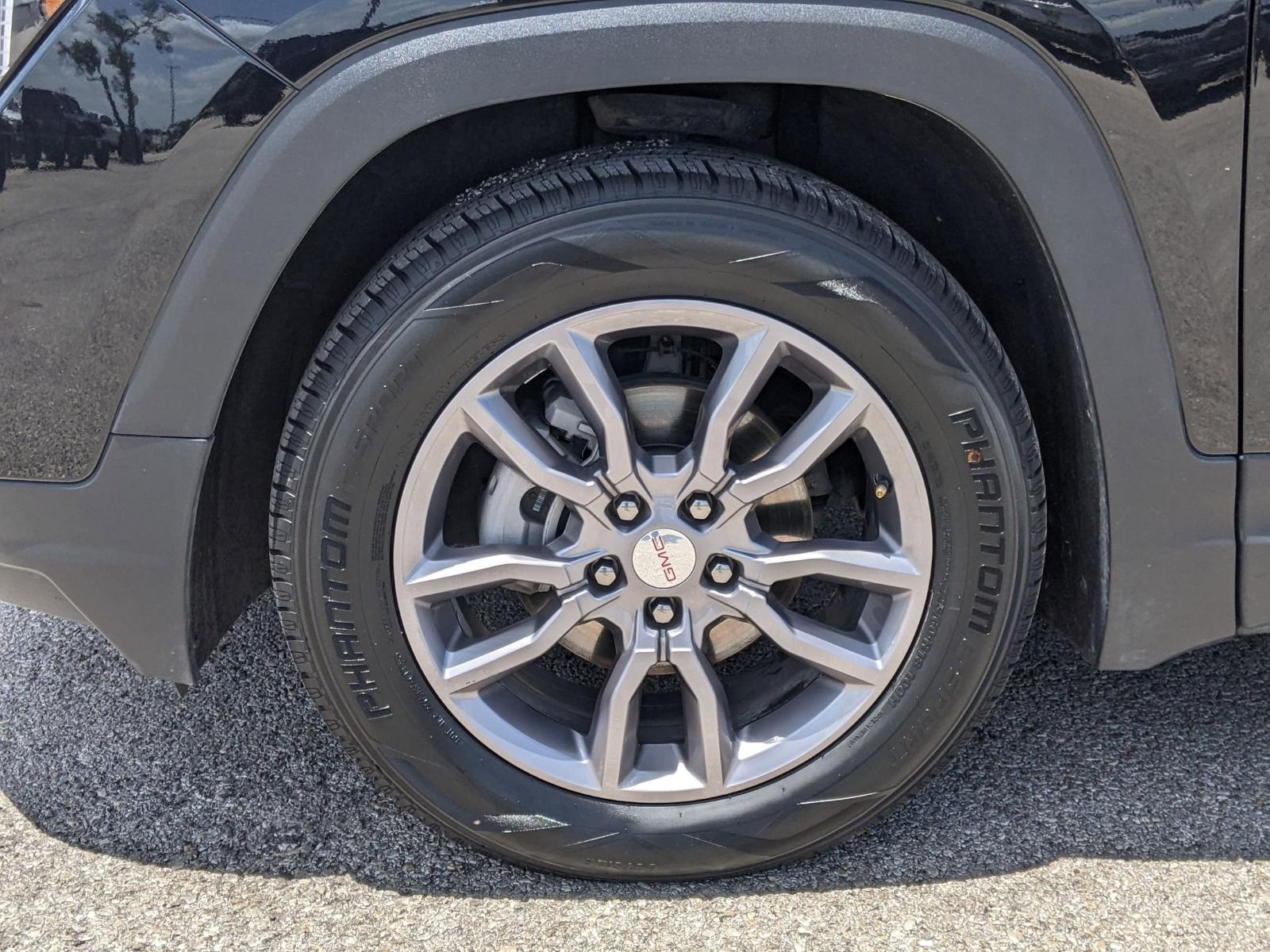 2024 GMC Terrain Vehicle Photo in Seguin, TX 78155