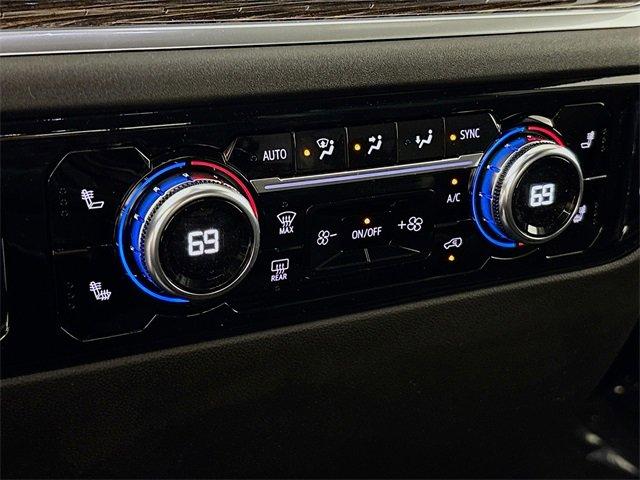 2025 GMC Sierra 2500 HD Vehicle Photo in PUYALLUP, WA 98371-4149