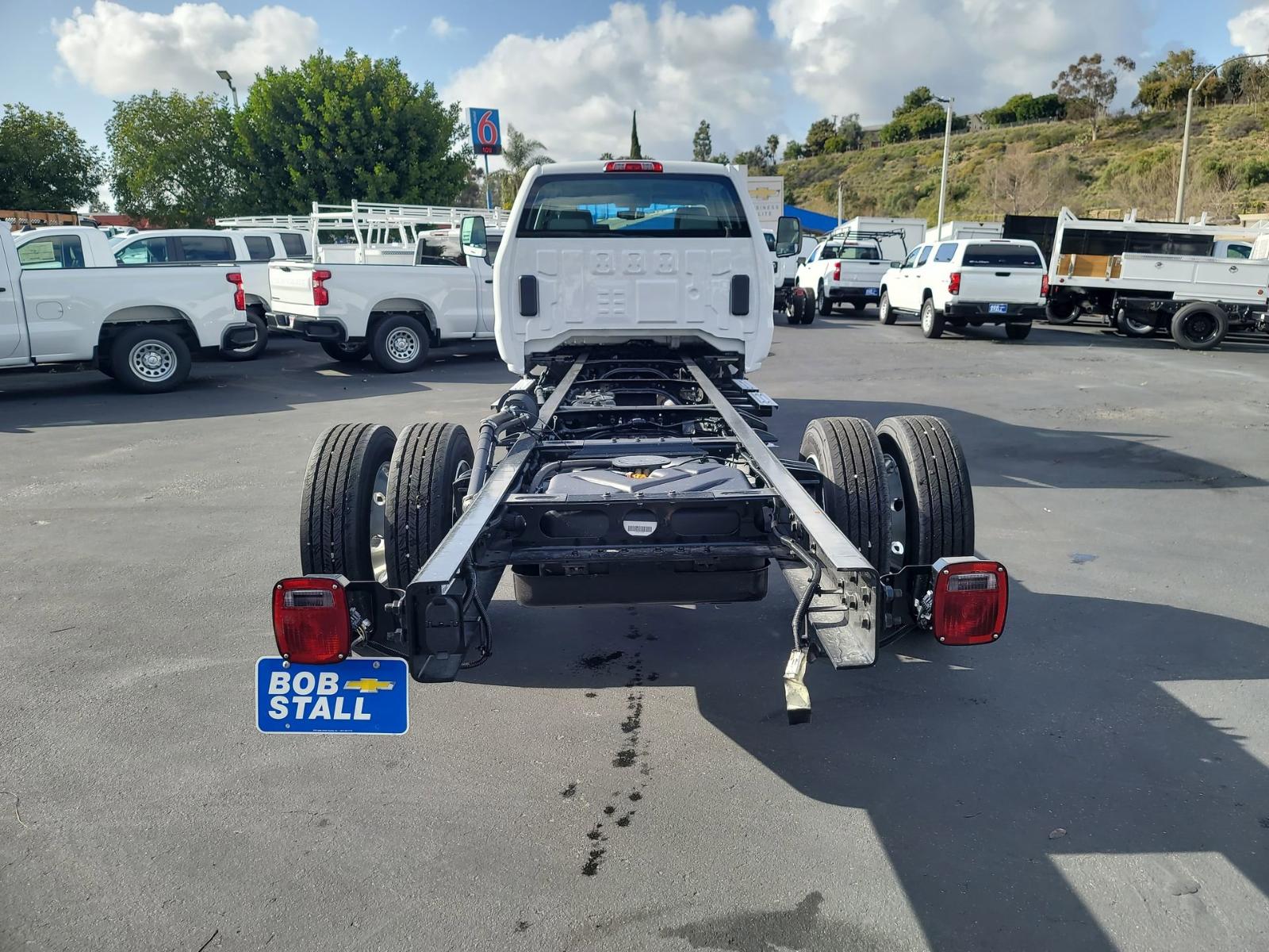 2023 Chevrolet Silverado Chassis Cab Vehicle Photo in LA MESA, CA 91942-8211