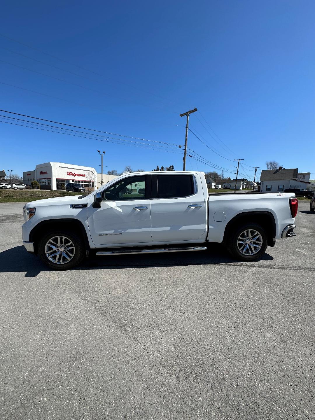 Used 2021 GMC Sierra 1500 SLT with VIN 3GTU9DET6MG353166 for sale in Presque Isle, ME