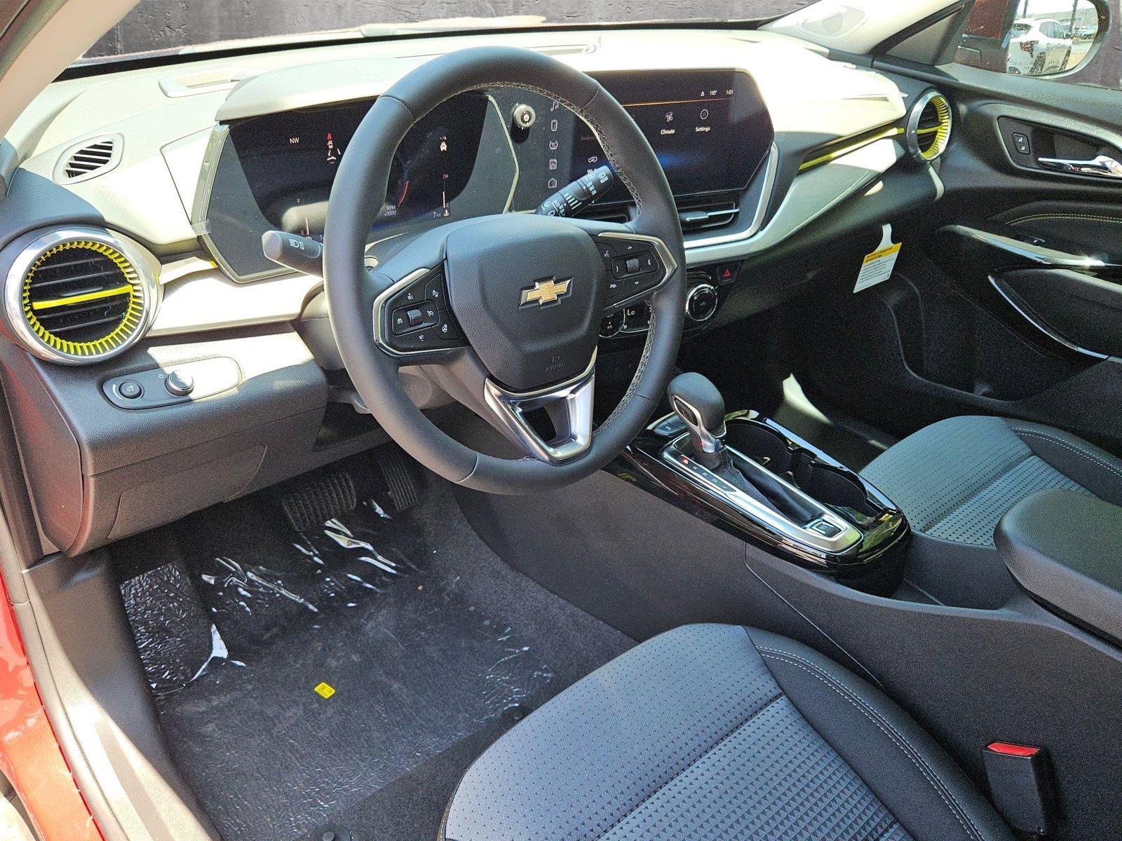 2025 Chevrolet Trax Vehicle Photo in GILBERT, AZ 85297-0446