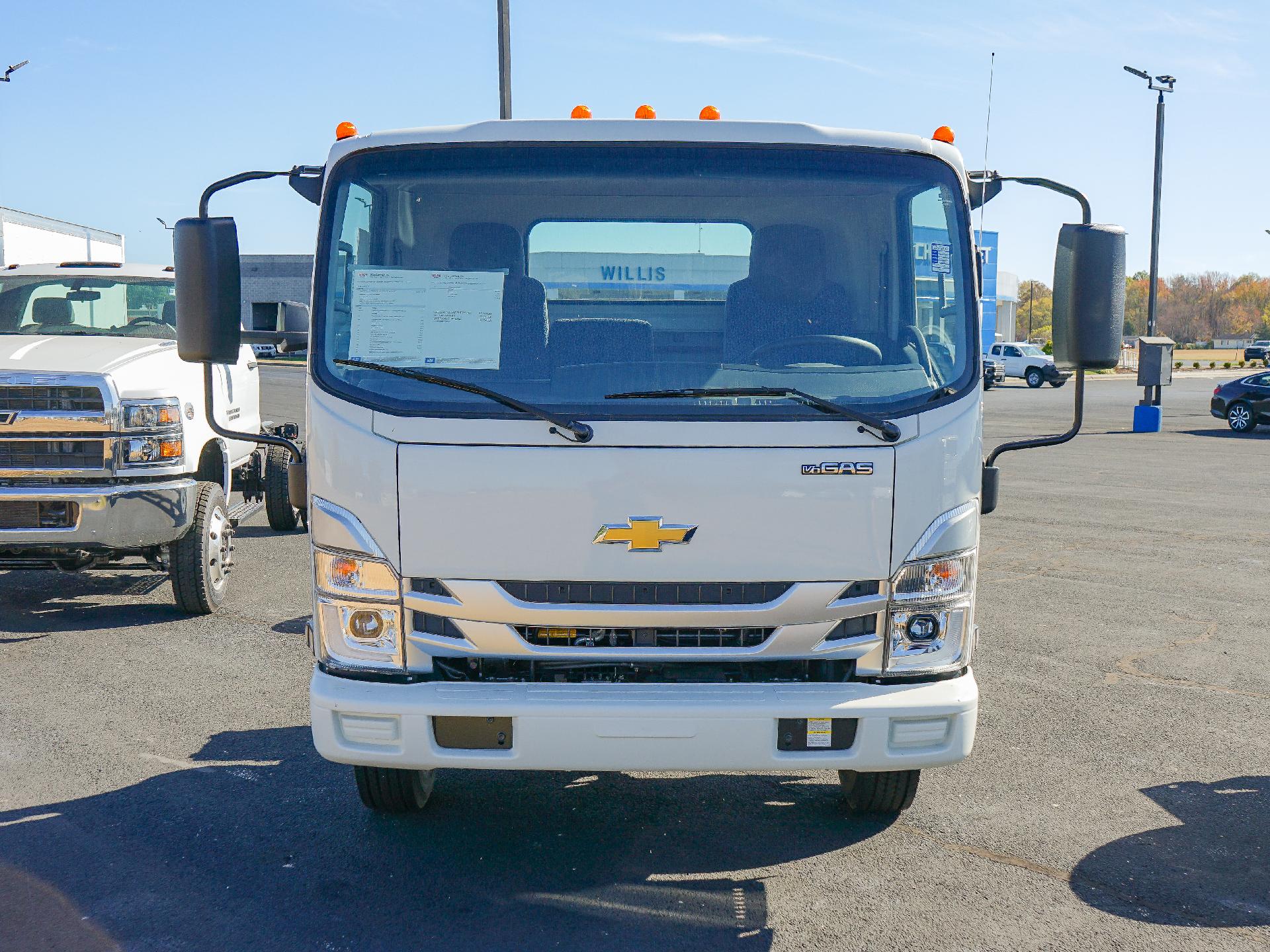 2025 Chevrolet Low Cab Forward 5500 XG Vehicle Photo in SMYRNA, DE 19977-2874