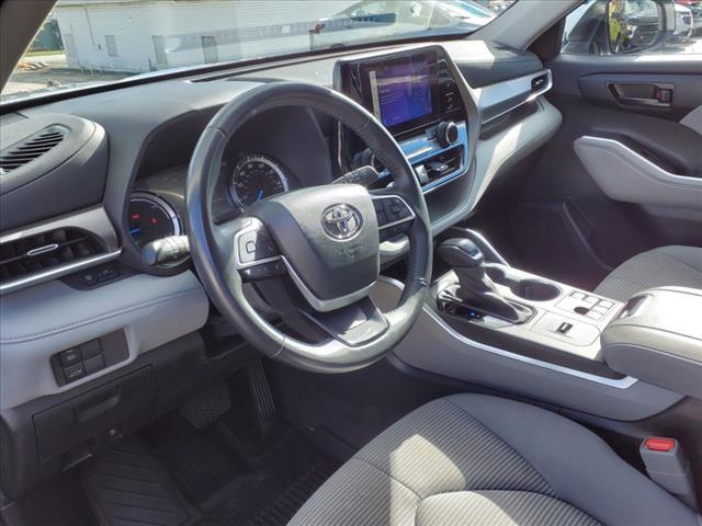 2023 Toyota HIGHLANDER Vehicle Photo in INDIANA, PA 15701-1897