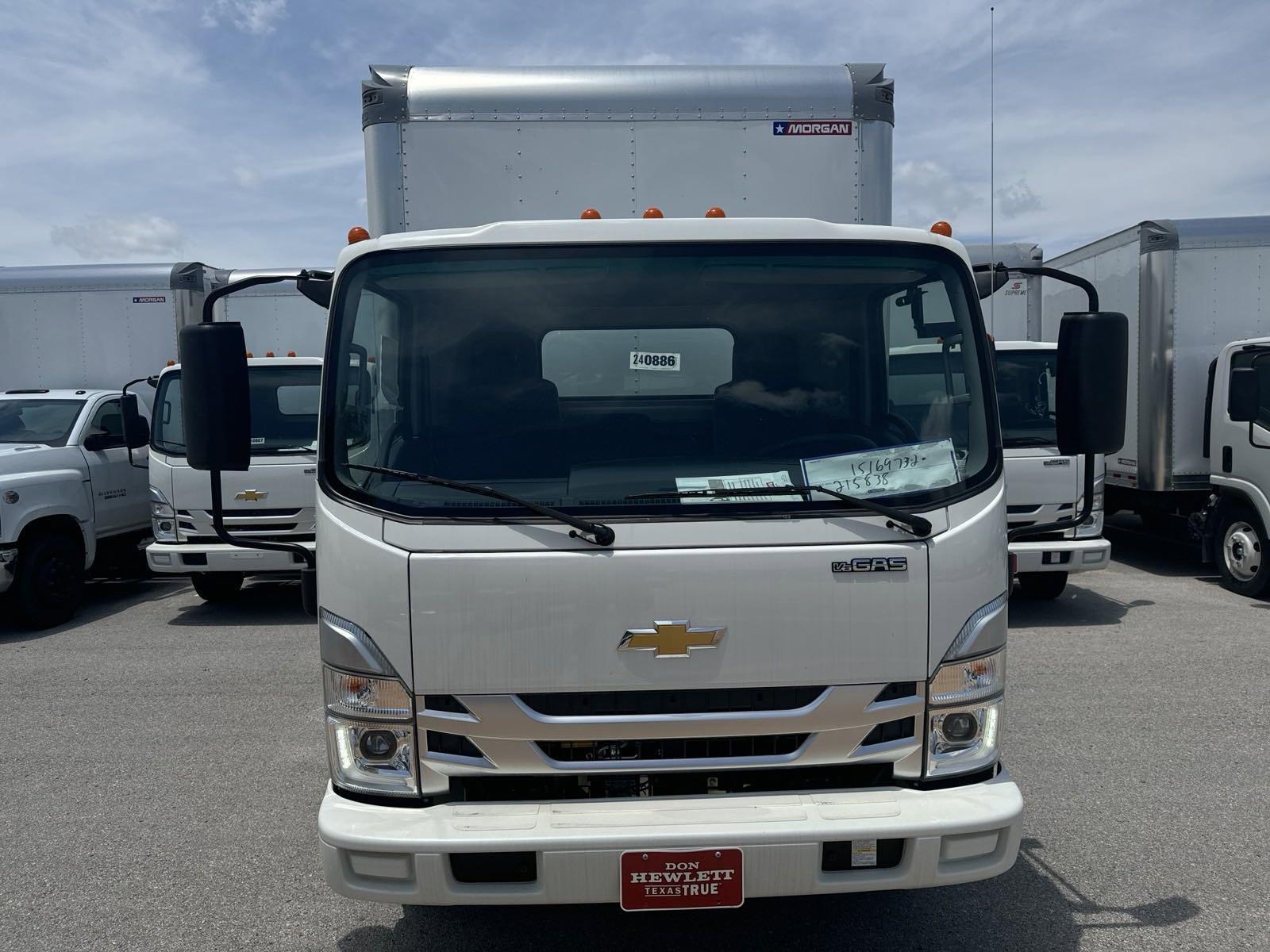 2024 Chevrolet Low Cab Forward 4500 Vehicle Photo in GEORGETOWN, TX 78626-7508