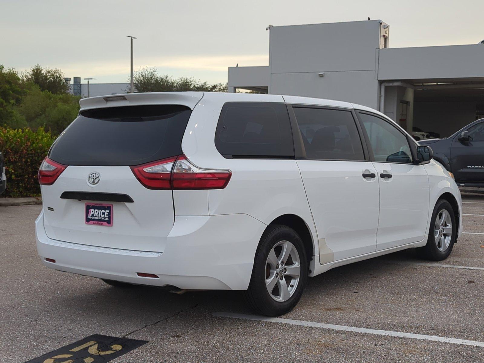 2015 Toyota Sienna Vehicle Photo in Ft. Myers, FL 33907