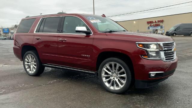 2019 Chevrolet Tahoe Vehicle Photo in MOON TOWNSHIP, PA 15108-2571