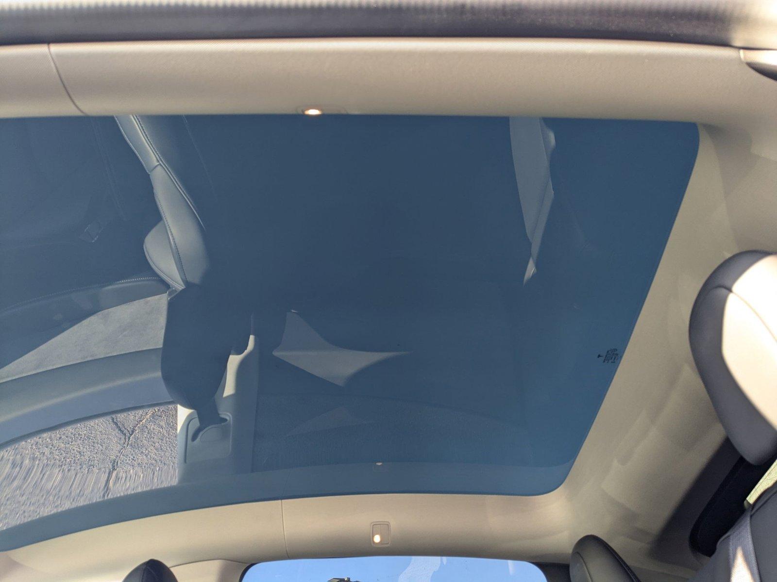 2021 Tesla Model Y Vehicle Photo in VALENCIA, CA 91355-1705