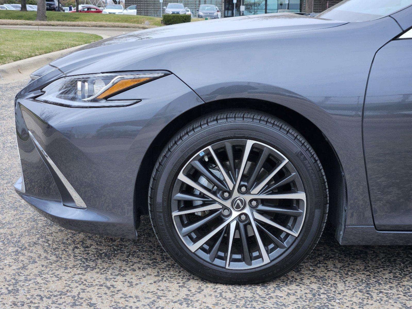 2022 Lexus ES 350 Vehicle Photo in FORT WORTH, TX 76132