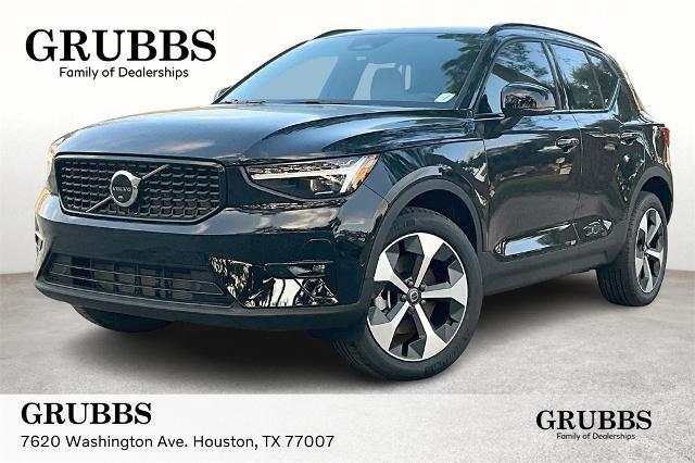 2025 Volvo XC40 Vehicle Photo in Houston, TX 77007