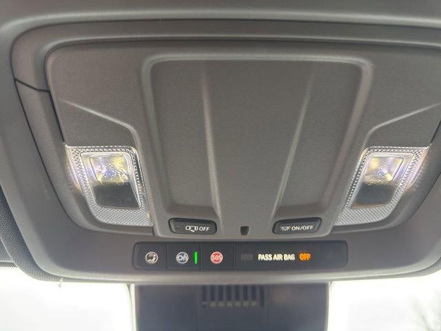 2025 GMC Sierra 3500 HD Chassis Cab Vehicle Photo in MEDINA, OH 44256-9631