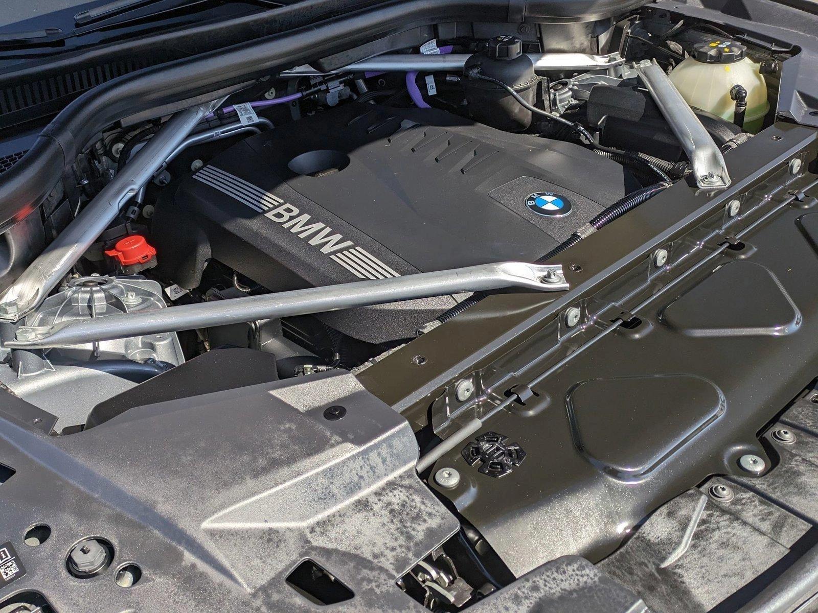2024 BMW X6 xDrive40i Vehicle Photo in Rockville, MD 20852