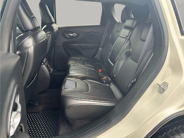 2019 Jeep Cherokee Vehicle Photo in Cedar Rapids, IA 52402