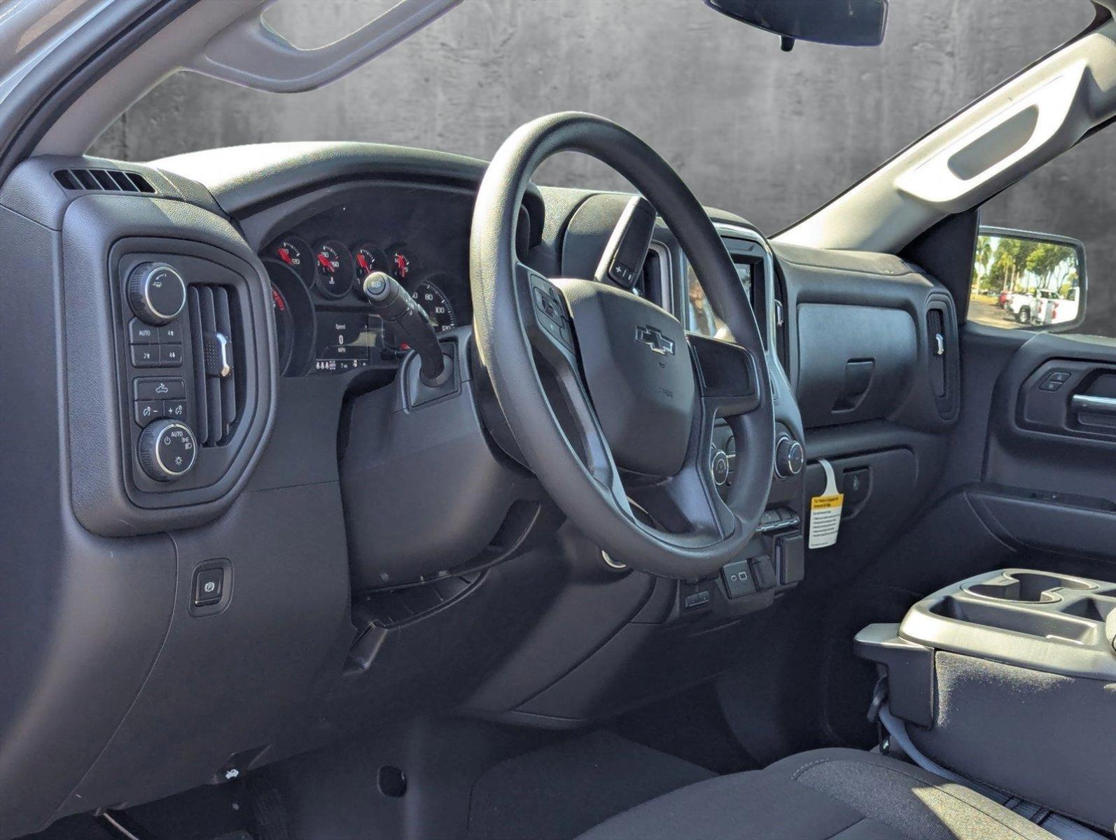 2025 Chevrolet Silverado 1500 Vehicle Photo in GREENACRES, FL 33463-3207
