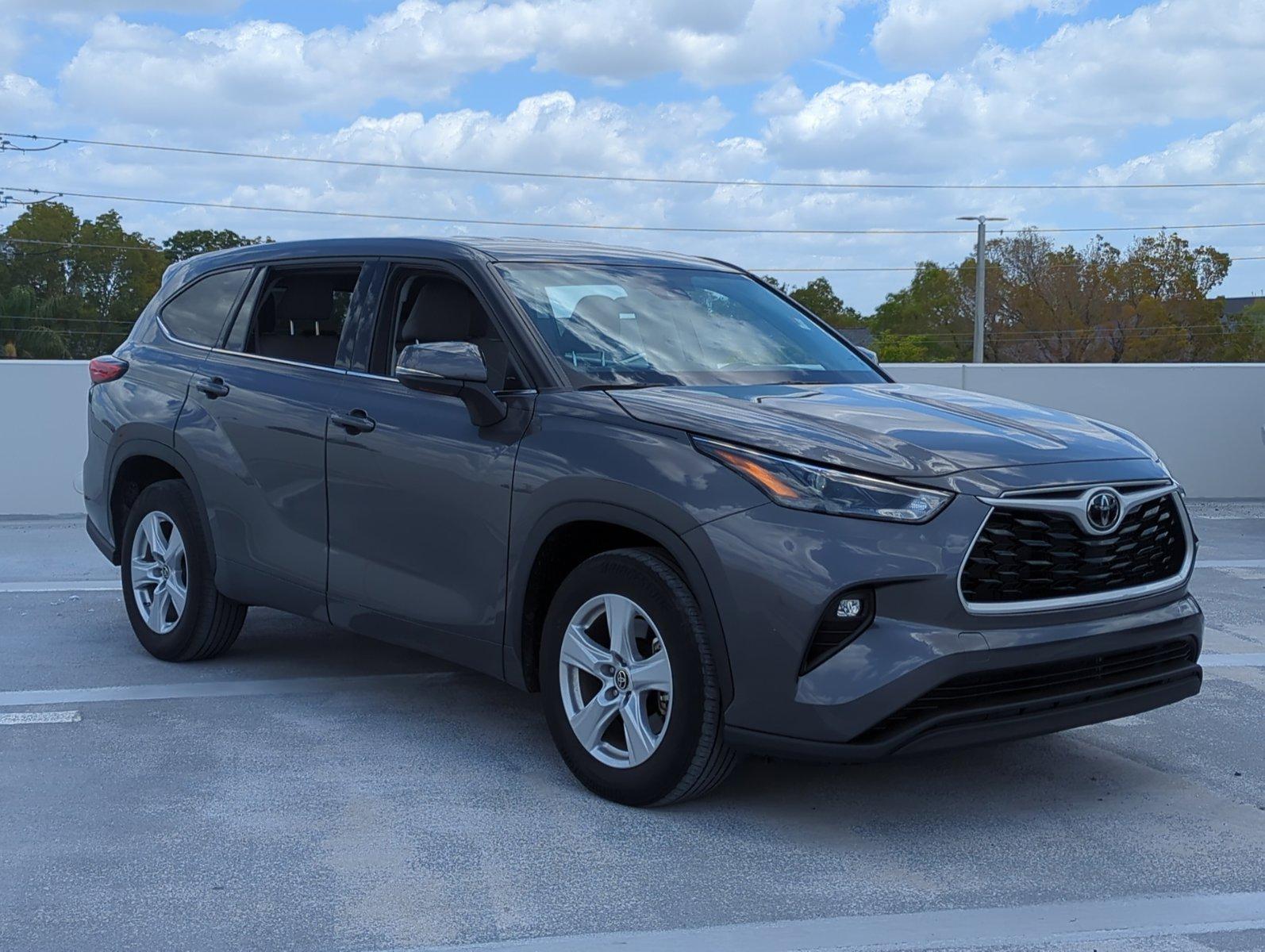2022 Toyota Highlander Vehicle Photo in Ft. Myers, FL 33907