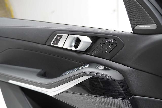2025 BMW X7 xDrive40i Vehicle Photo in GRAPEVINE, TX 76051