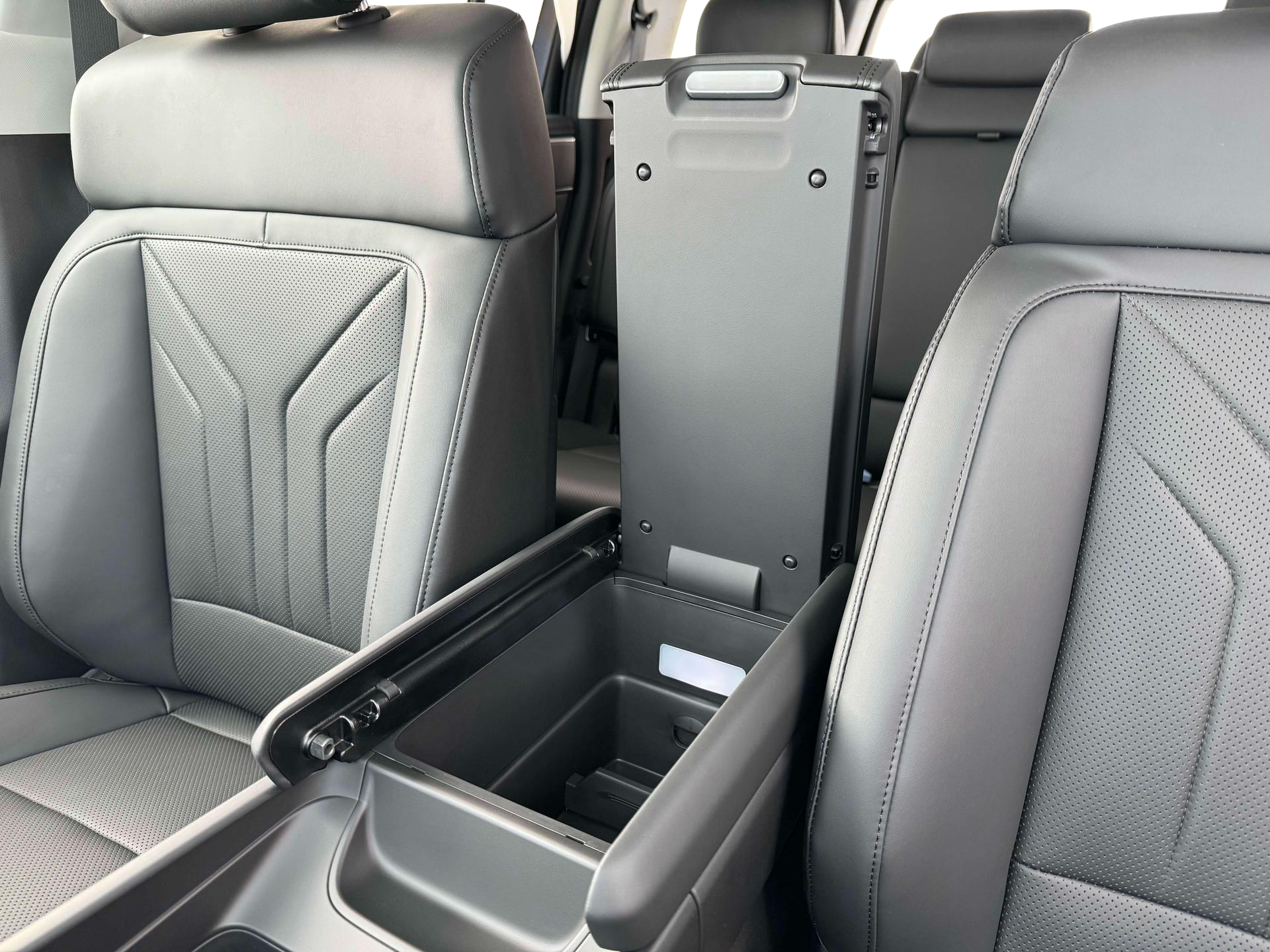 2025 Hyundai SANTA FE Hybrid Vehicle Photo in Peoria, IL 61615