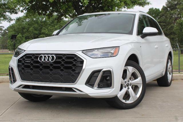 2022 Audi Q5 Vehicle Photo in HOUSTON, TX 77090