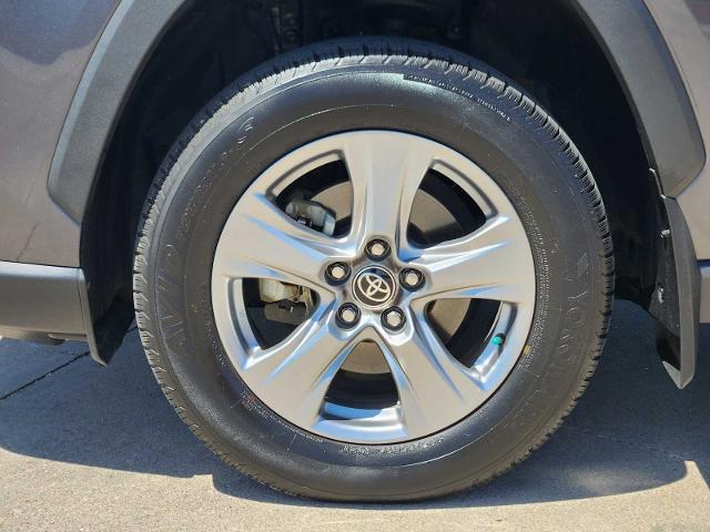2022 Toyota RAV4 Vehicle Photo in DENTON, TX 76210-9321