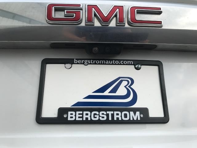 2024 GMC Yukon XL Vehicle Photo in GREEN BAY, WI 54303-3330