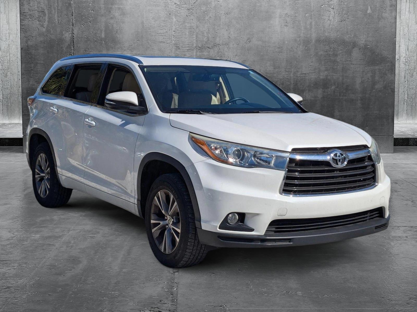 2015 Toyota Highlander Vehicle Photo in Tampa, FL 33614