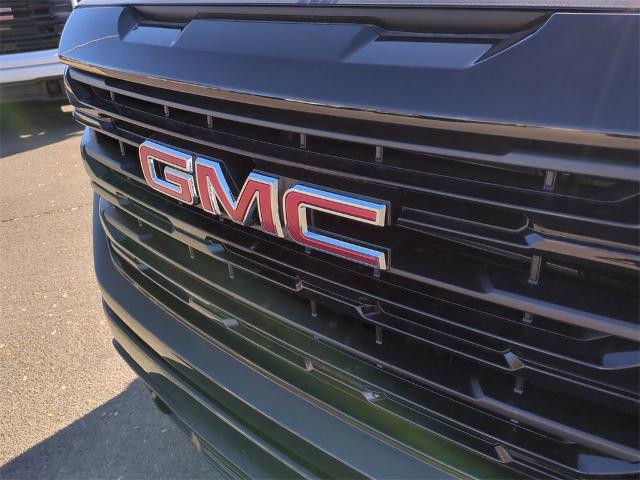 2025 GMC Sierra 1500 Vehicle Photo in GOODYEAR, AZ 85338-1310