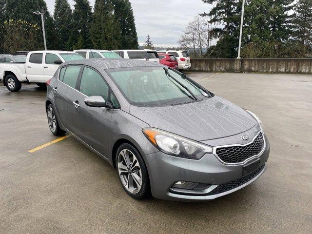 2016 Kia Forte 5-Door Vehicle Photo in PUYALLUP, WA 98371-4149