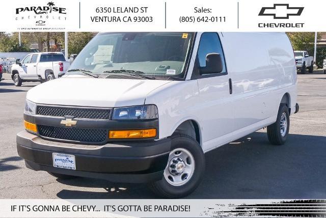 2025 Chevrolet Express Cargo Van Vehicle Photo in VENTURA, CA 93003-8585